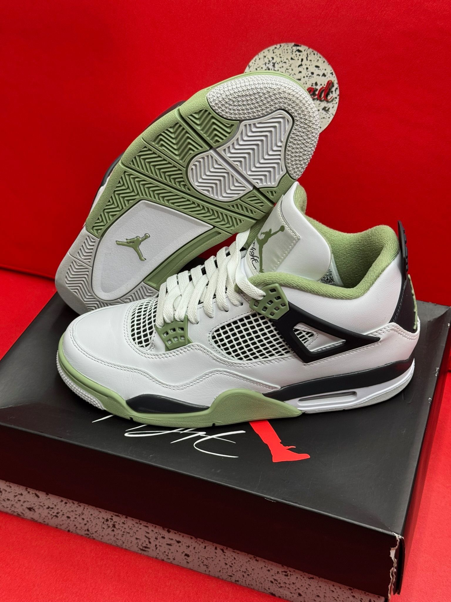 8.5M 10W Jordan 4 Retro Seafoam