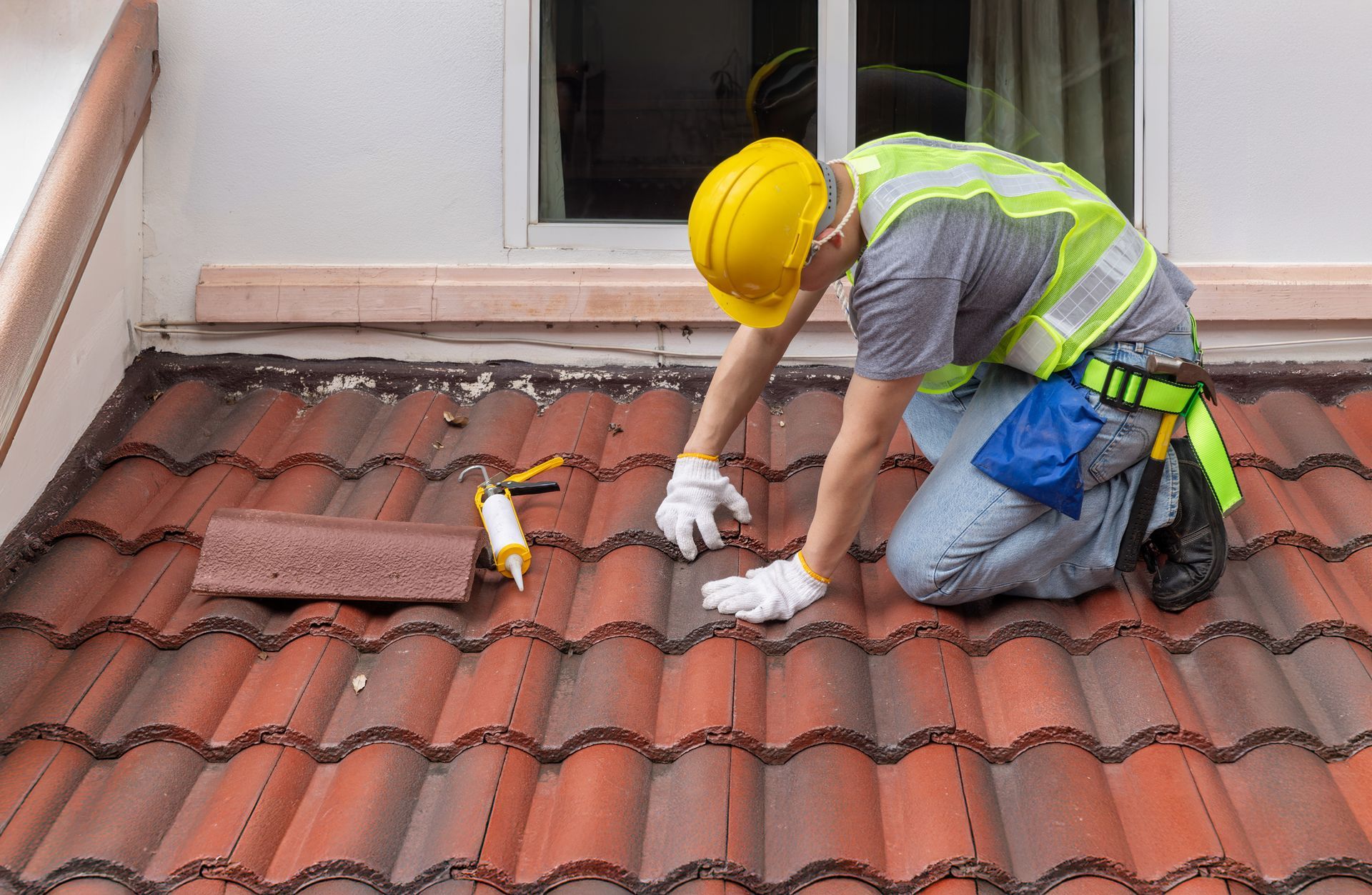 Experienced roofer providing efficient roof repair services.