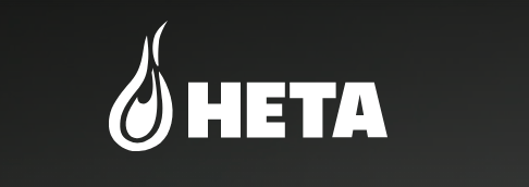 Weißes HETA-Logo mit Flammensymbol auf dunkelgrauem Hintergrund