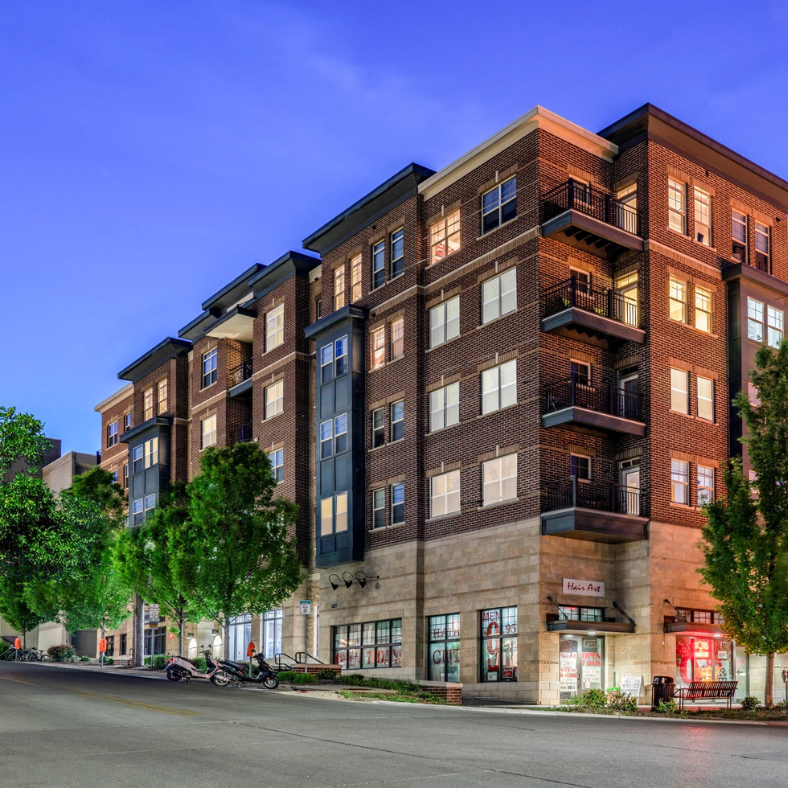 Sell Your Apartment Building for Cash in Iowa and Illinois