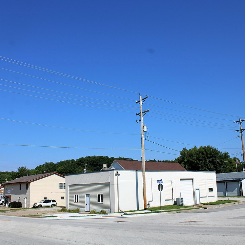 We Buy Houses in Coal Valley, IL Fast for Cash