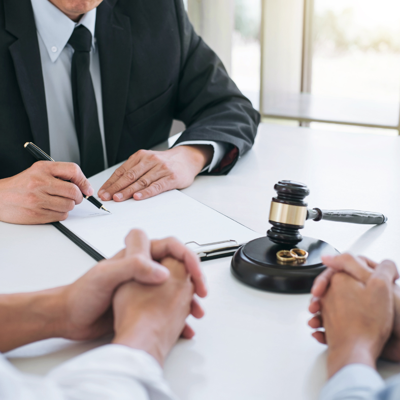 We Buy Houses During Divorce in Iowa & Illinois