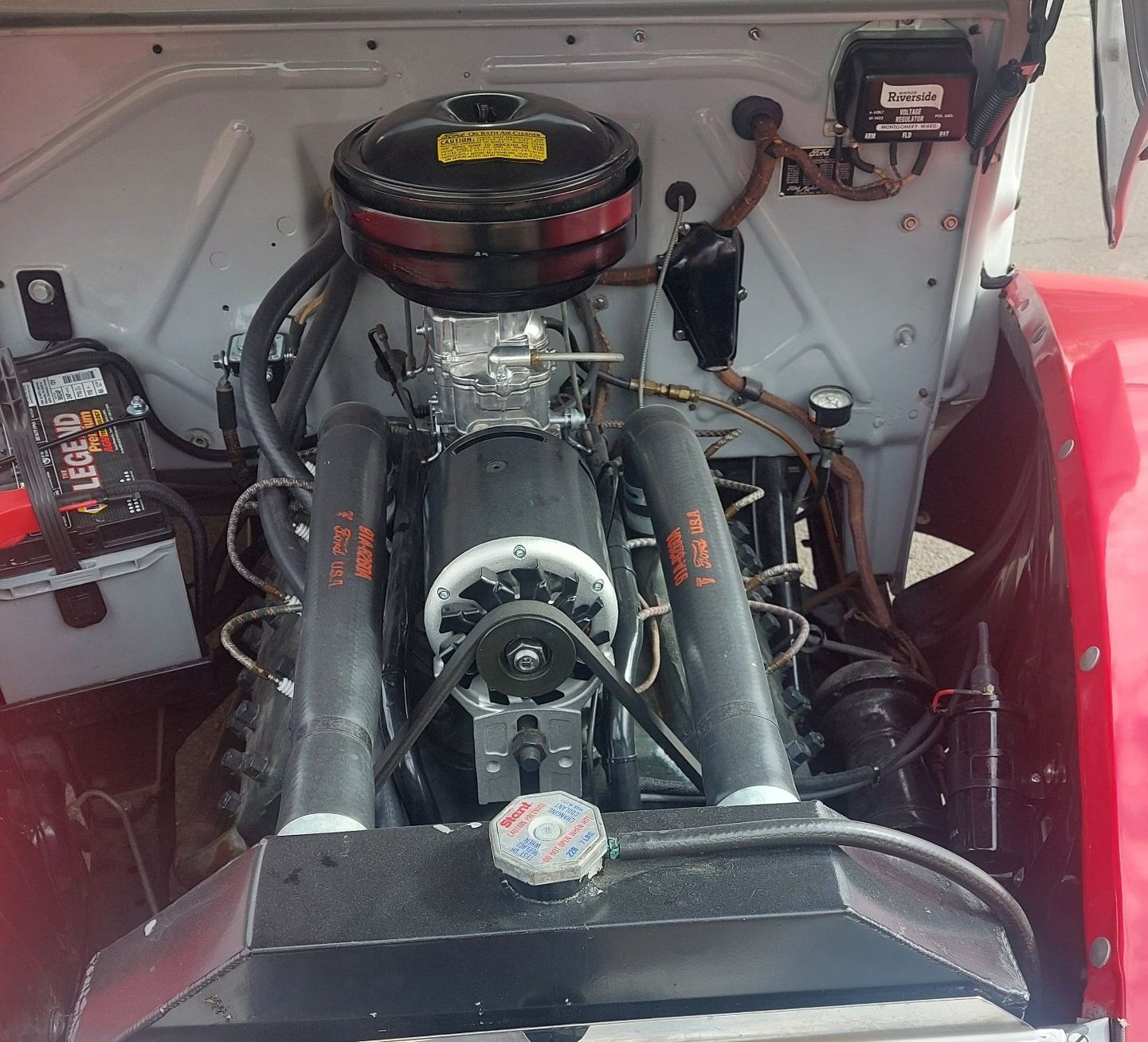 the engine of a muscle car