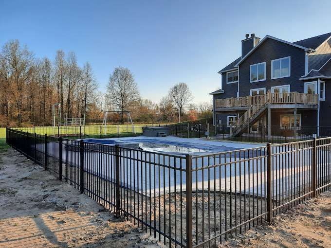 Aluminum Fence Installation in Kalamazoo, MI Aluminum Fence Installation in Kalamazoo, MI