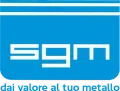 Logo SGM blu con testo bianco e slogan “dai valore al tuo metallo”