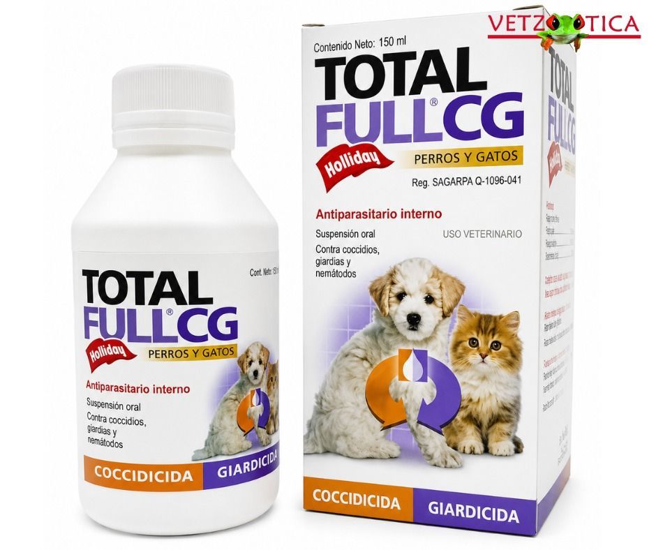 Envase del antiparasitario Total Full CG para perros y gatos, con un cachorro y un gatito sobre fondo blanco.