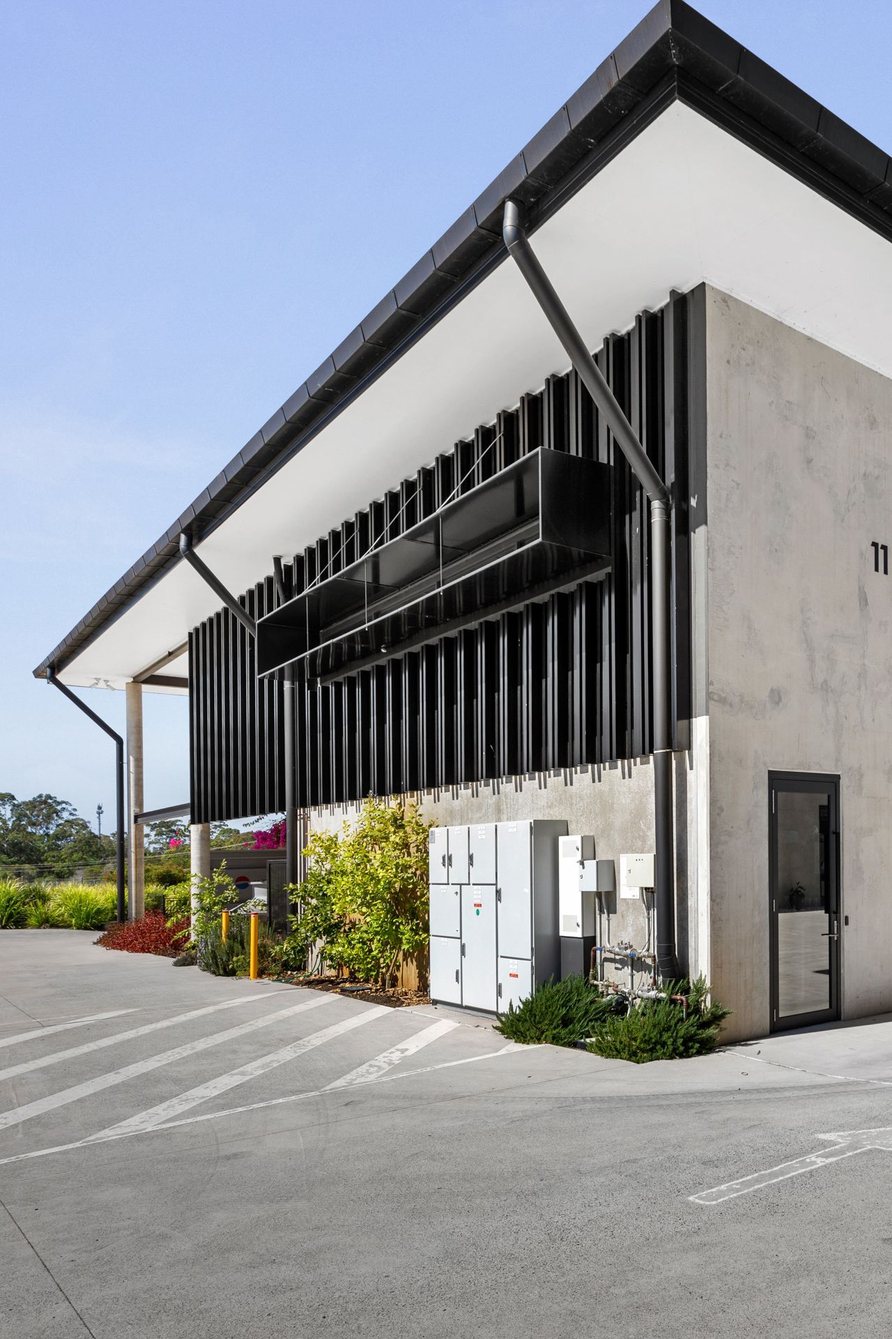 contemporary warehouse architecture.