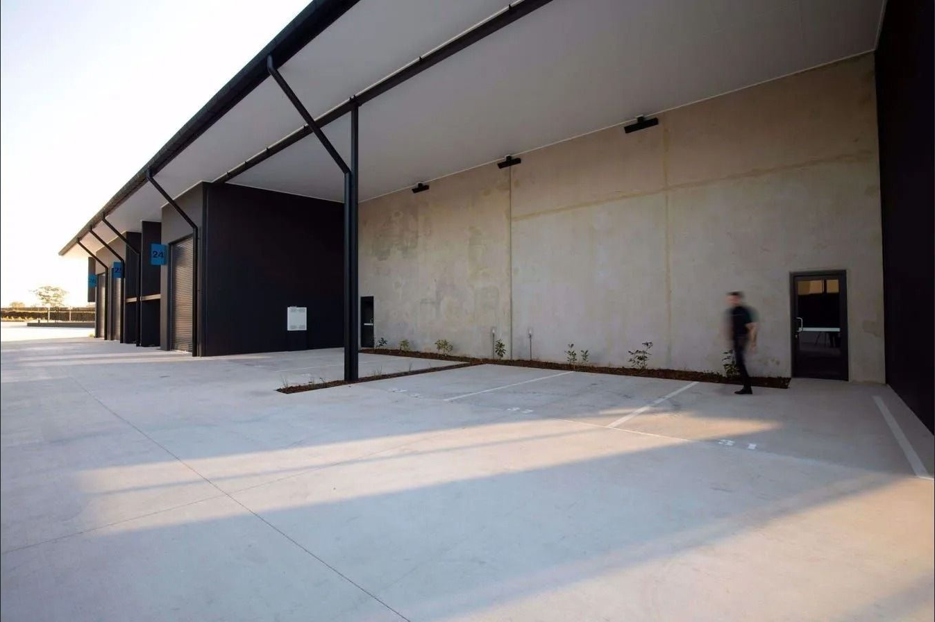 modern industrial exterior landscaping.
