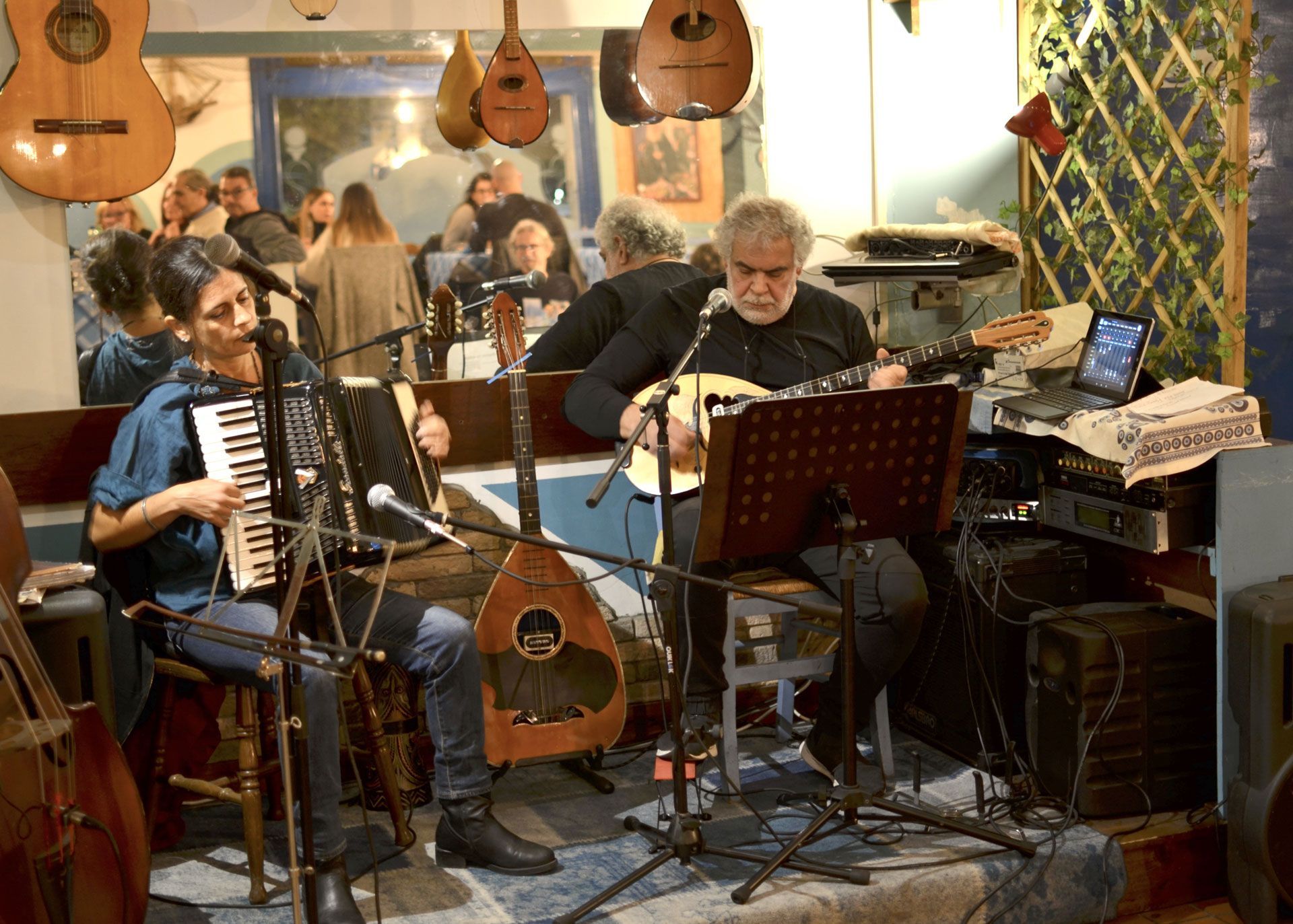 musica greca a roma