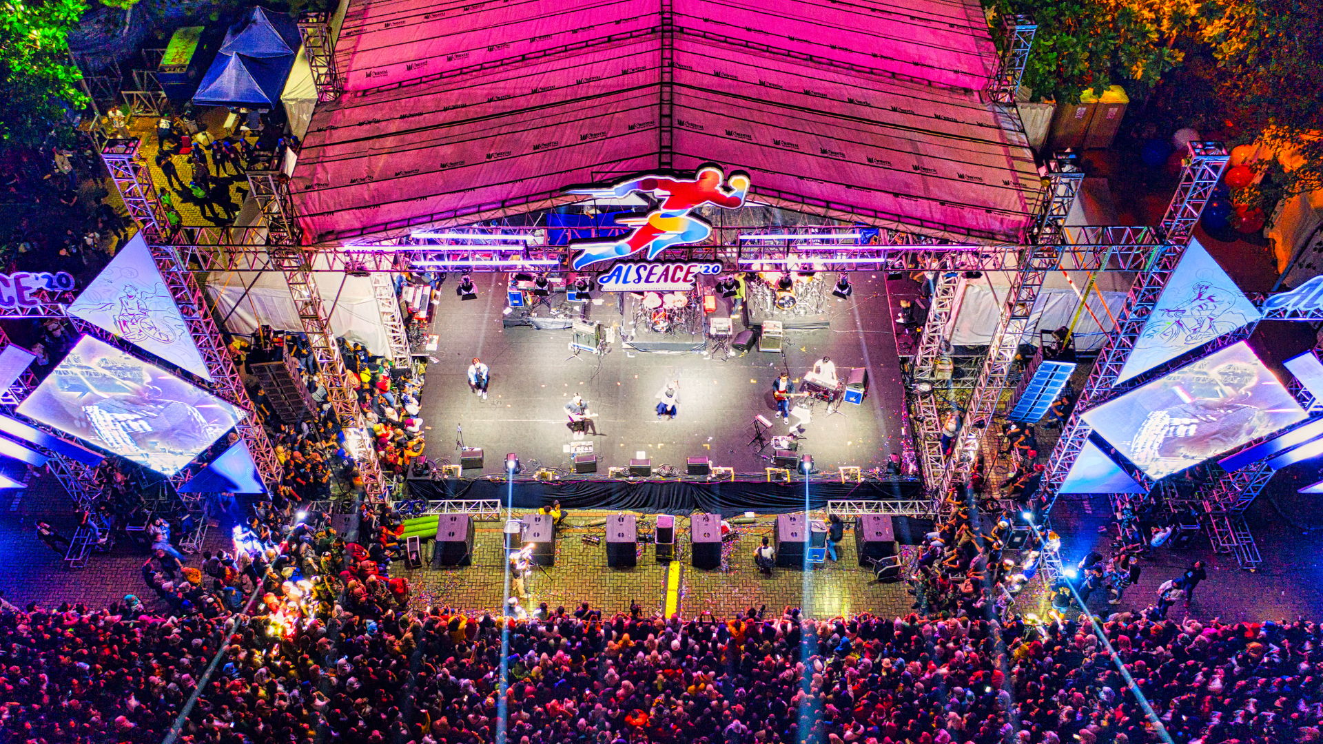 Louisville Summer Events waterfront music festival aerial view
