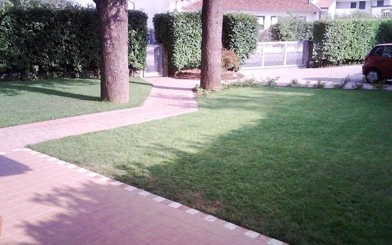 Rifacimento pavimentazione esterna