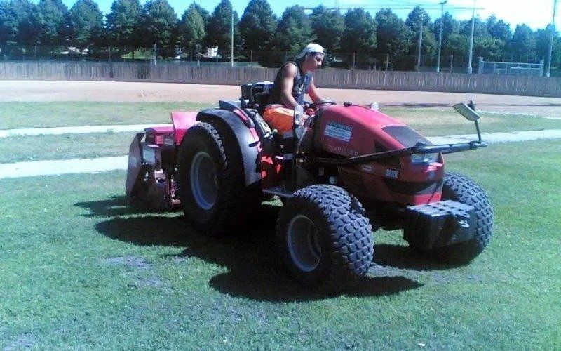 Manutenzione campo sportivo