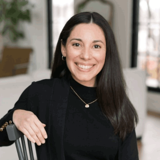 Antonieta Toni Vandeveer headshot