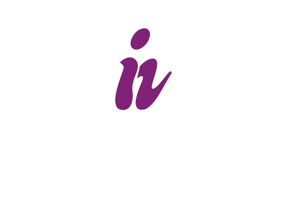 Una letra i morada sobre un fondo blanco.