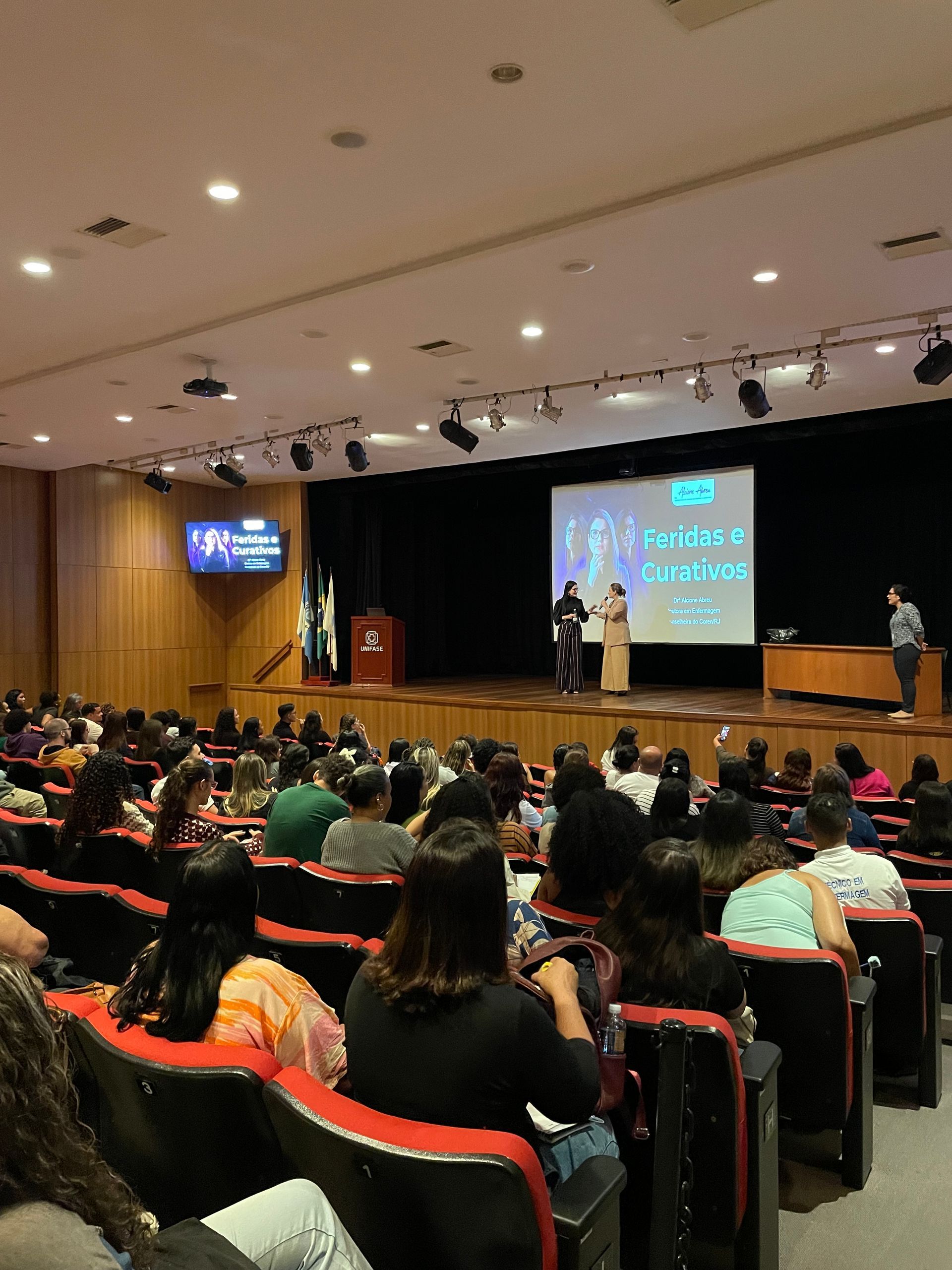 UNIFASE recebe capacita&ccedil;&atilde;o sobre feridas e curativos em parceria com o Coren/RJ