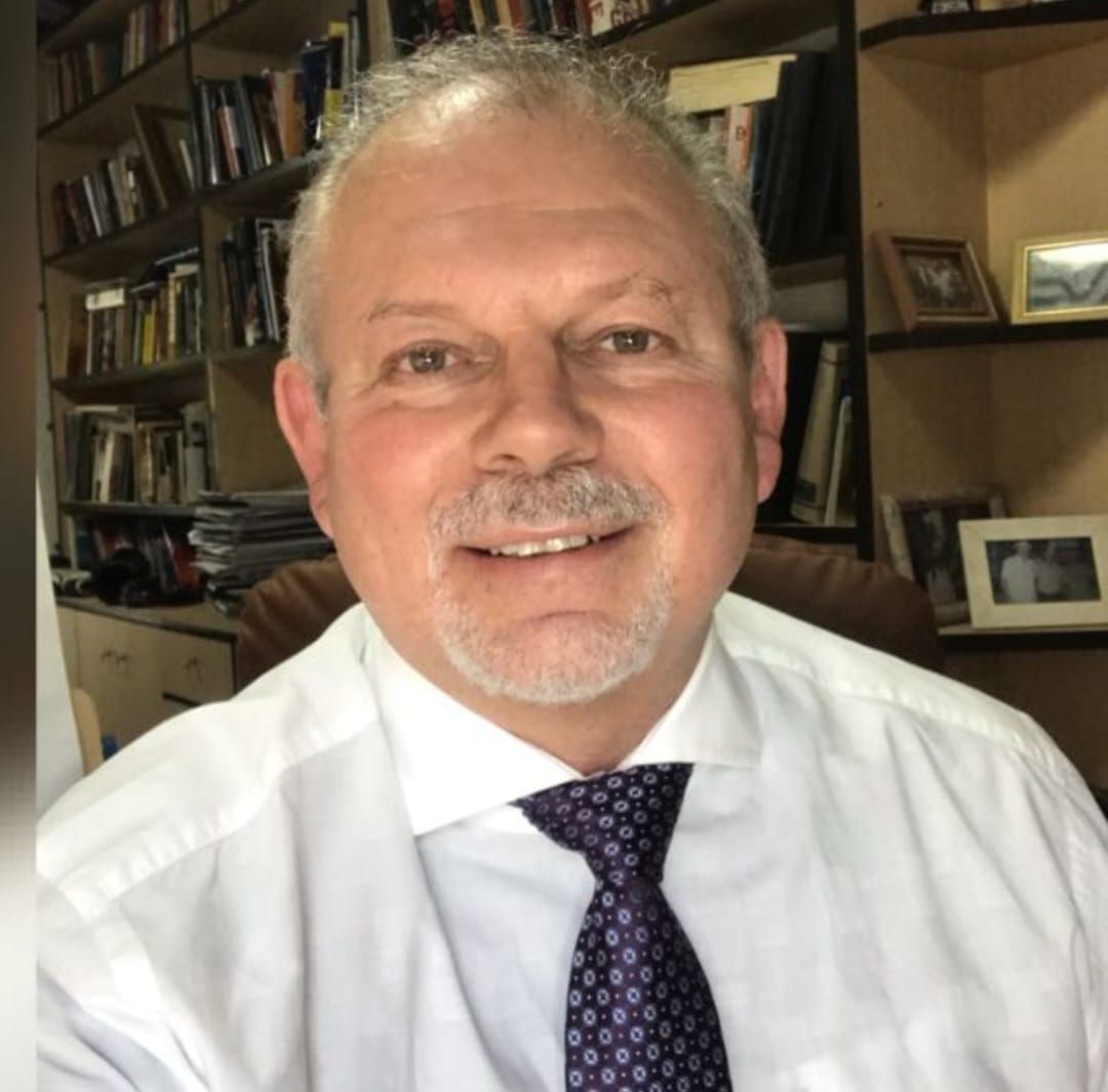 Professor da UNIFASE/FMP participa da nova edição do livro Semiologia Médica do Porto