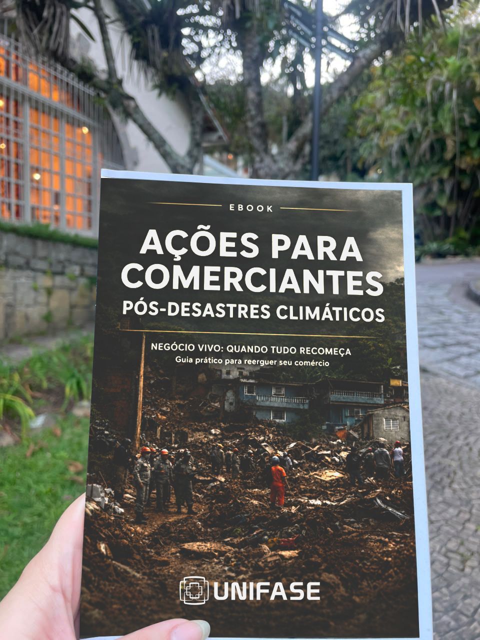 Alunos de Administração da UNIFASE elaboram e-book com orientações voltadas a comerciantes após a ocorrência de desastres climáticos