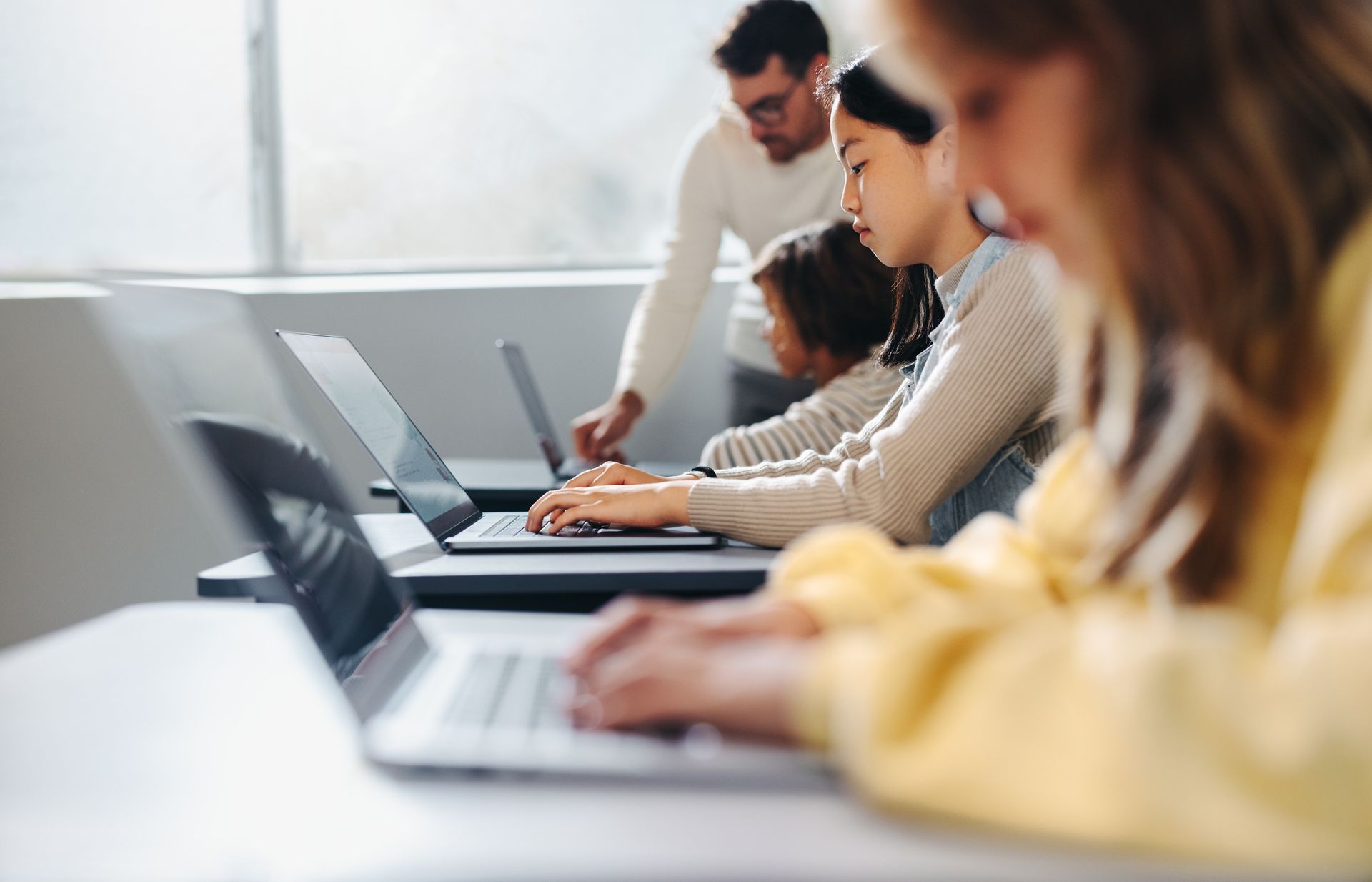 Letramento digital: o que é e como integrar corretamente a tecnologia ao ensino