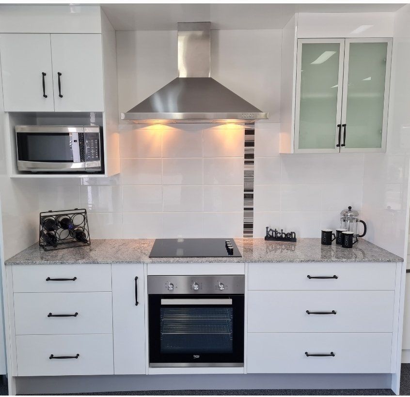 White Kitchen—Kitchen Renovation in Rockhampton, QLD White Kitchen—Kitchen Renovation in Rockhampton, QLD
