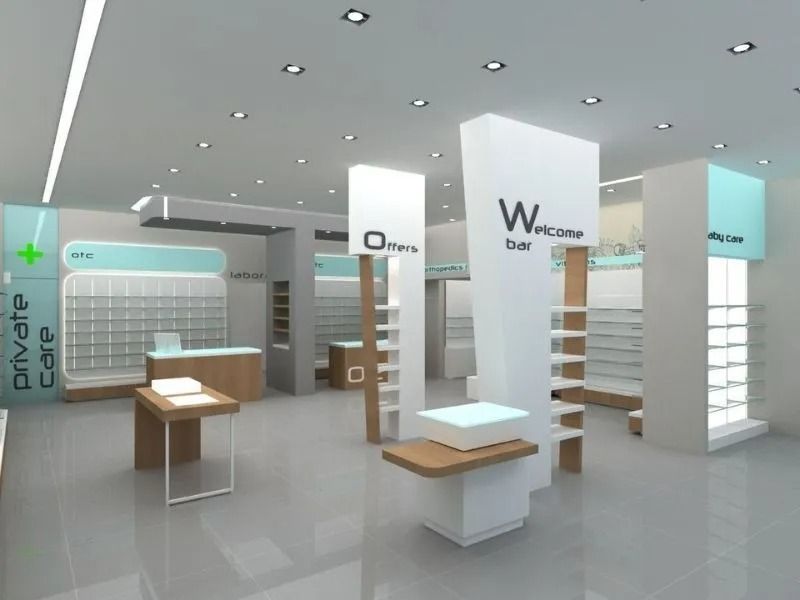 Interior comercial moderno en color blanco con estanterías de exposición