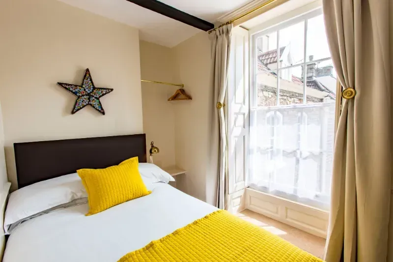 Bed & Breakfast Single Room Guest Accommodation Chipping Sodbury, Bristol