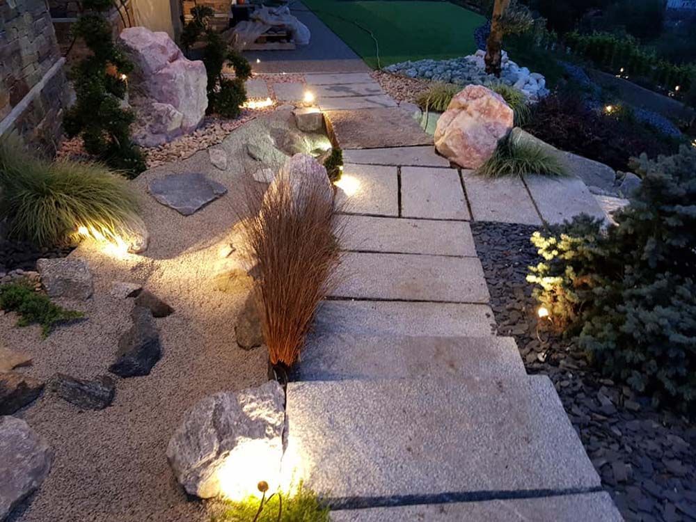 cascata da giardino realizzata da Rocks Design