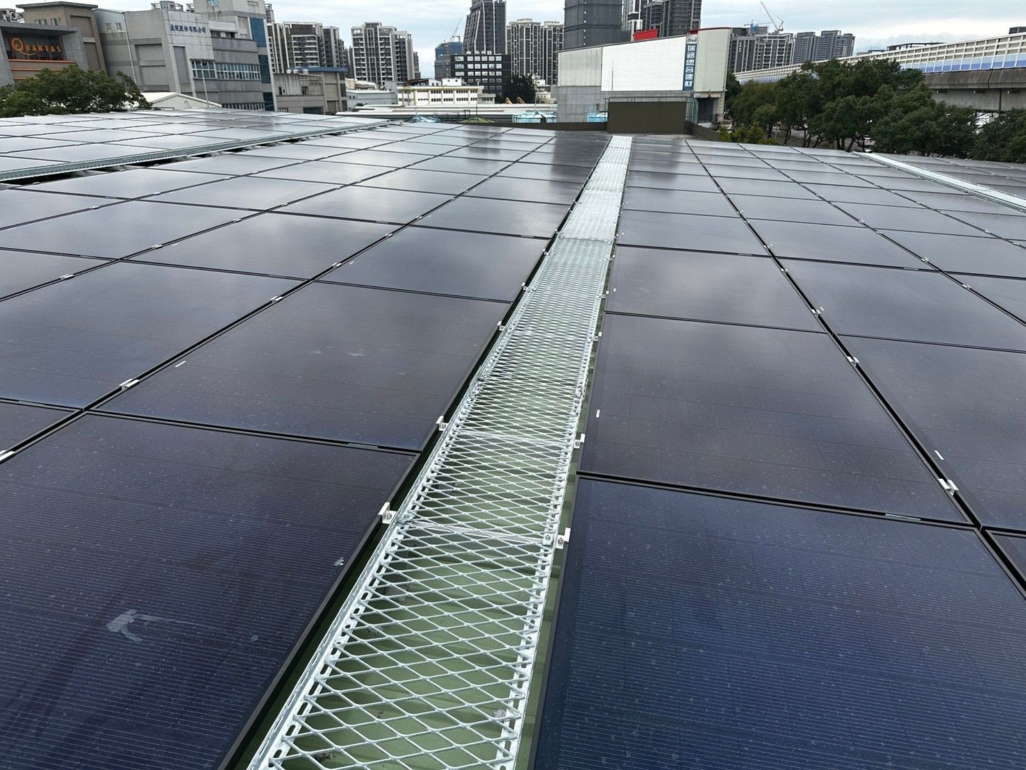 東田國際,太陽能領導品牌,節能,太陽能,綠電,太陽能發電,綠能,一站式整合服務,被動收入,屋頂出租,免費建置太陽能,太陽光電,再生能源,太陽能遮陽棚,太陽能隔熱棚,太陽能屋頂,碳權