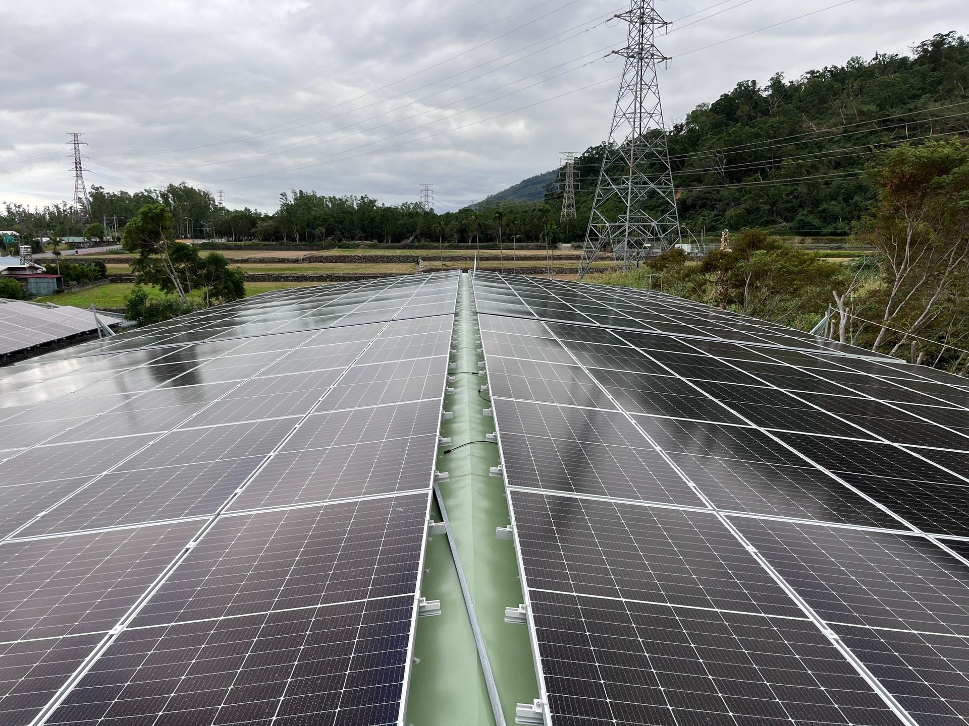 東田國際,太陽能領導品牌,節能,太陽能,綠電,太陽能發電,綠能,一站式整合服務,被動收入,屋頂出租,免費建置太陽能,太陽光電,再生能源,太陽能遮陽棚,太陽能隔熱棚,太陽能屋頂,碳權