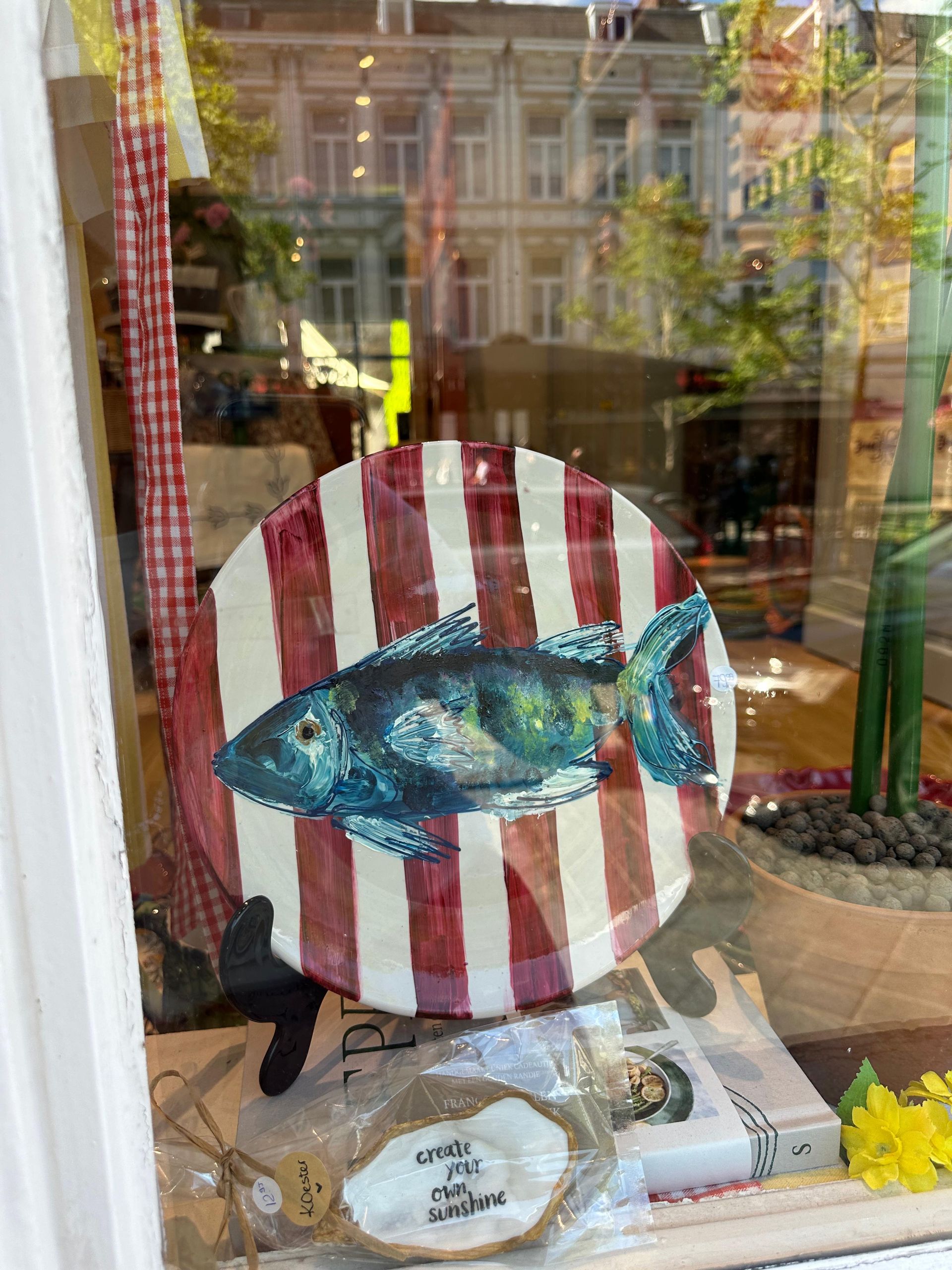 handbeschilderde schalen borden muurdecoratie keukenstyling 