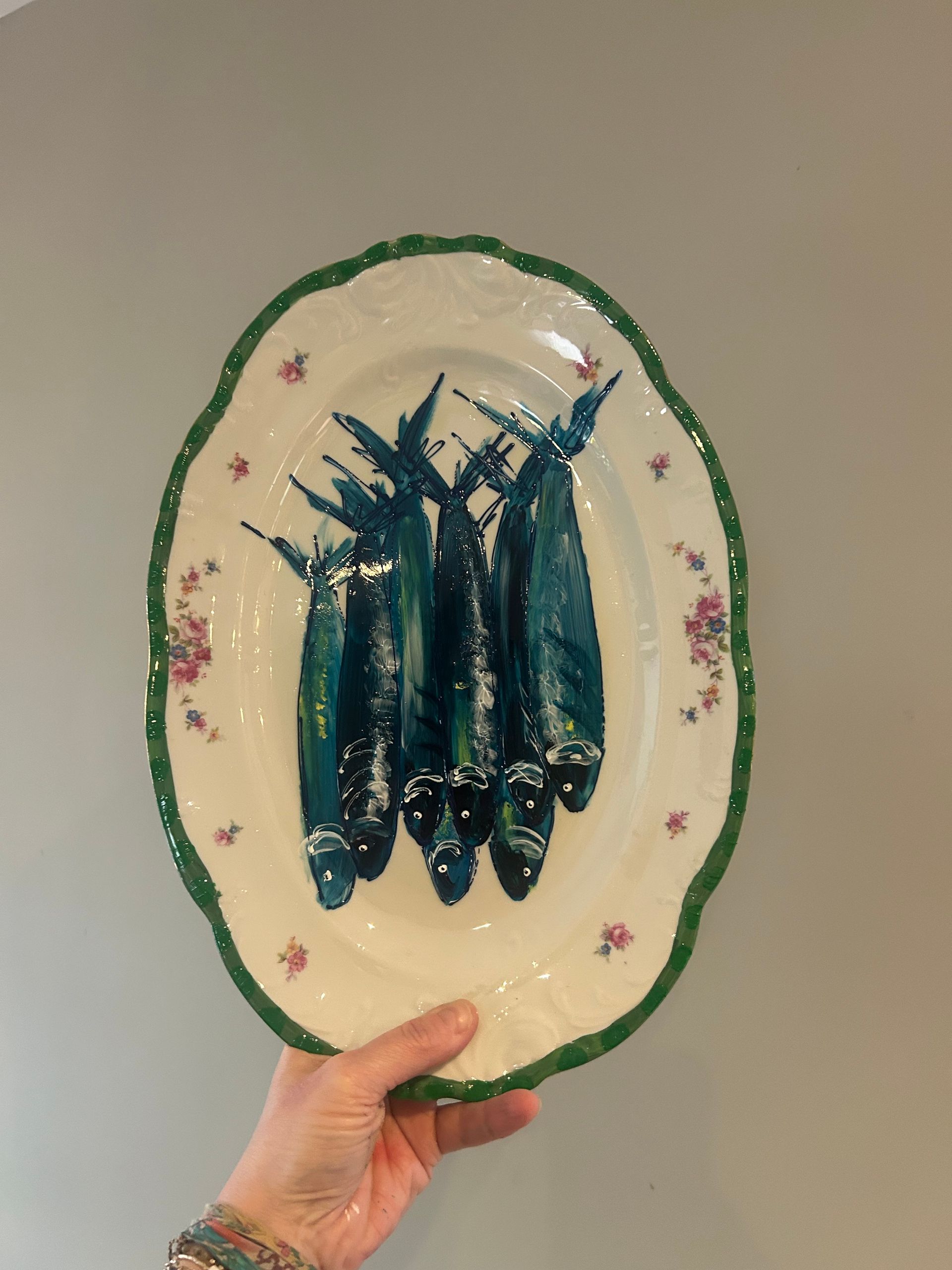 handbeschilderde schalen borden muurdecoratie keukenstyling 