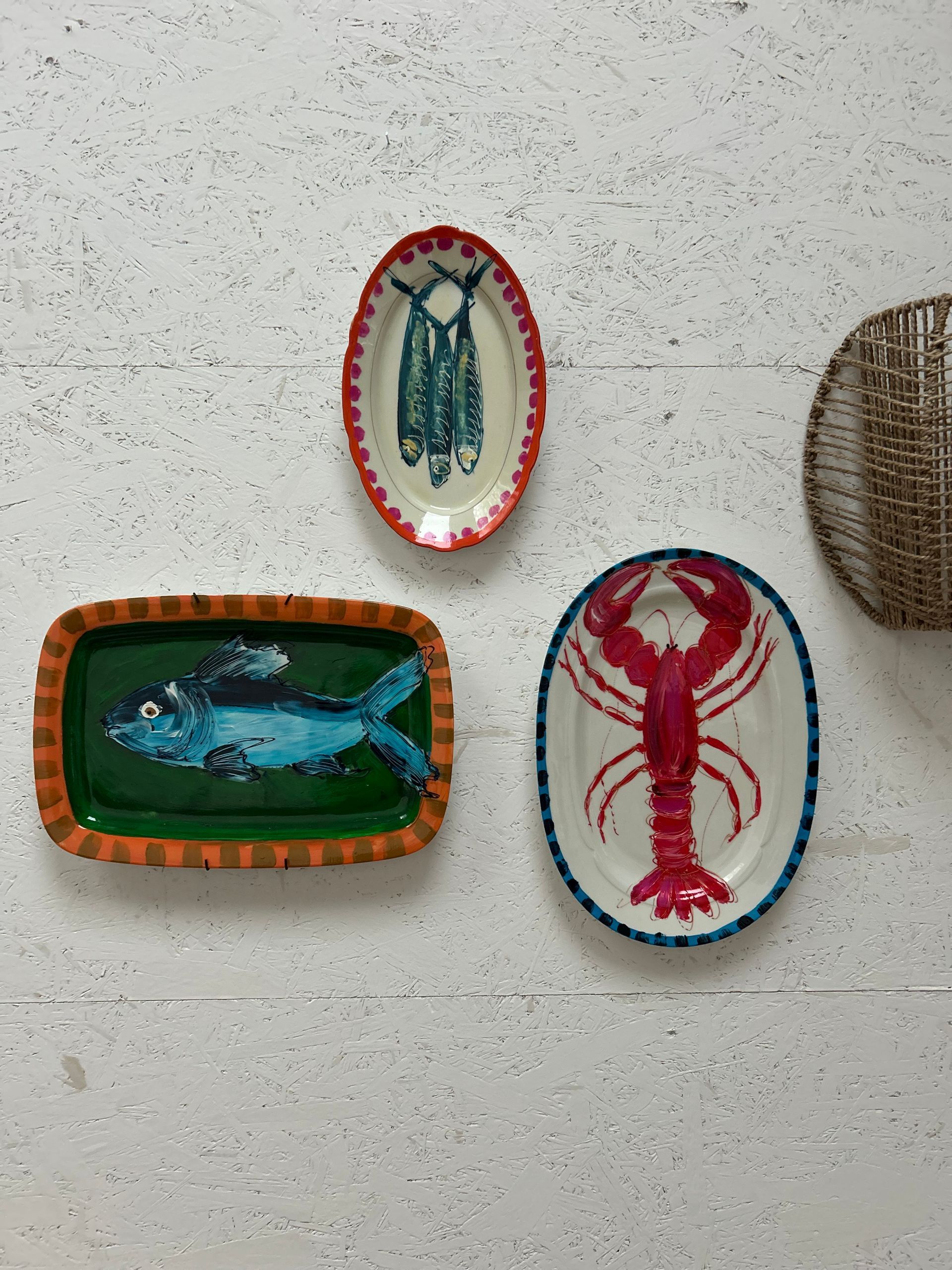 handbeschilderde schalen borden muurdecoratie keukenstyling 