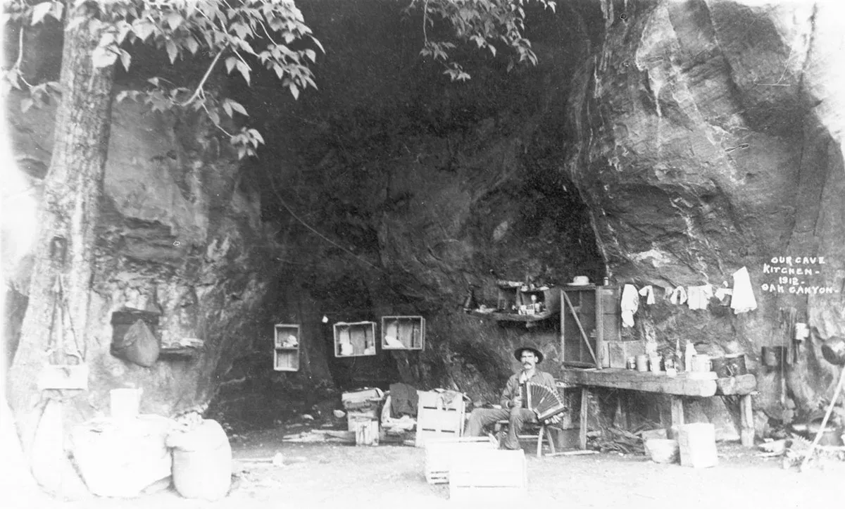 The Timeless History of Oak Creek Canyon: From Ancient Roots to Lomacasi's Legacy at Sedona Views