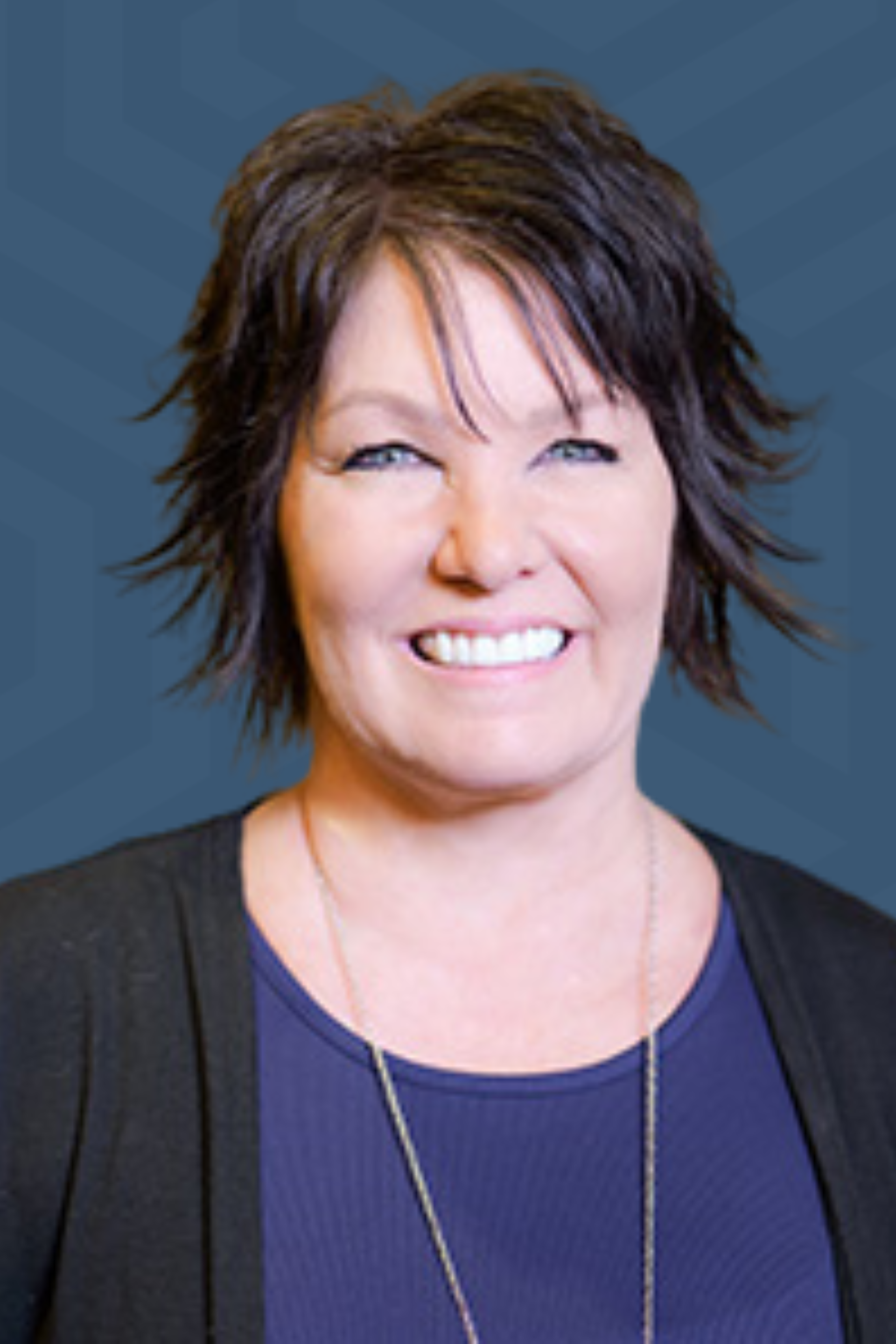  Shari Guerra's headshot