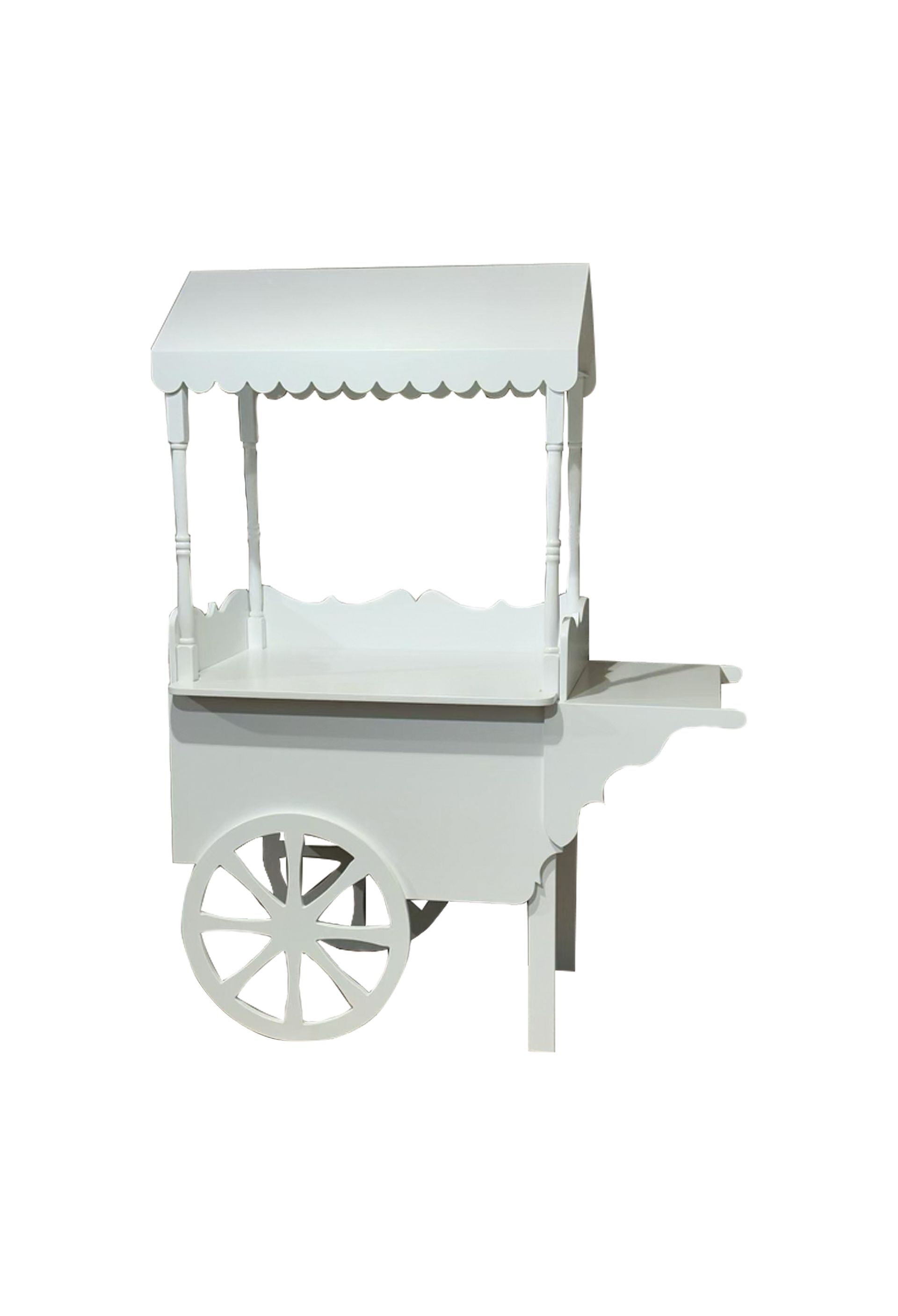 Ben je op zoek naar een echt bijzonder en elegant middelpunt voor je volgende feest of evenement? De witte Candycart van Thema Event zal ongetwijfeld de aandacht trekken van je gasten. Deze prachtige candy cart straalt een klassieke elegantie uit en zal een warme sfeer aan je evenement toevoegen.
Door de mooie sierranden en witte ontwerp past de cart in elke setting of thema. Of het nu een verjaardagsfeest, bruiloft of bedrijfsevenement is, onze Candycart voegt een luxe dimensie toe aan elke gelegenheid. Wist je dat het ook mogelijk is om de candy Cart uit te breiden? Upgrade je Candycart met een mooie bloemendak of een opvallende ballonnenboog voor als extra eye catcher.
Dit item biedt zoveel meer dan alleen een plek om snoep te bewaren. Het is een statement stuk, een fotomoment allemaal in één. Kies voor onze witte Candycart en maak je evenement onvergetelijk. Maak je feest uniek met de Candycart van Thema Event.
