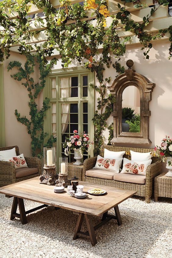 Focal point - furniture and lighting draw focus