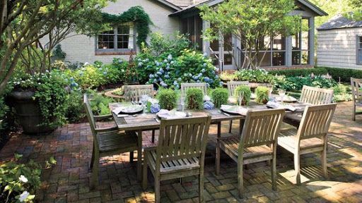 Outdoor dining - patio with natural outdoor dining set