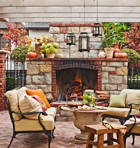 Colorful outdoor patio - fall color accents