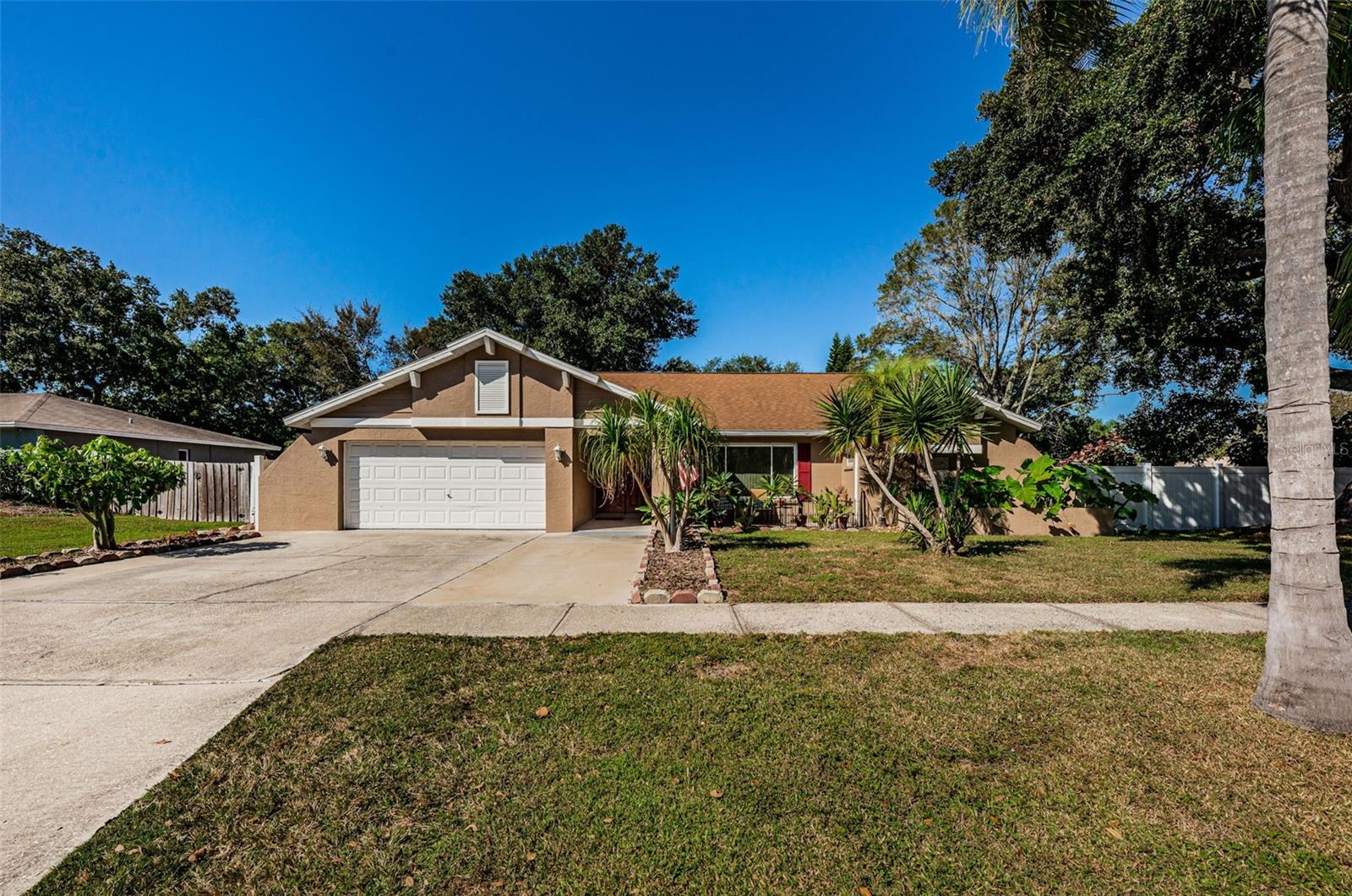 2693 Colony Dr, Dunedin, FL 34698
