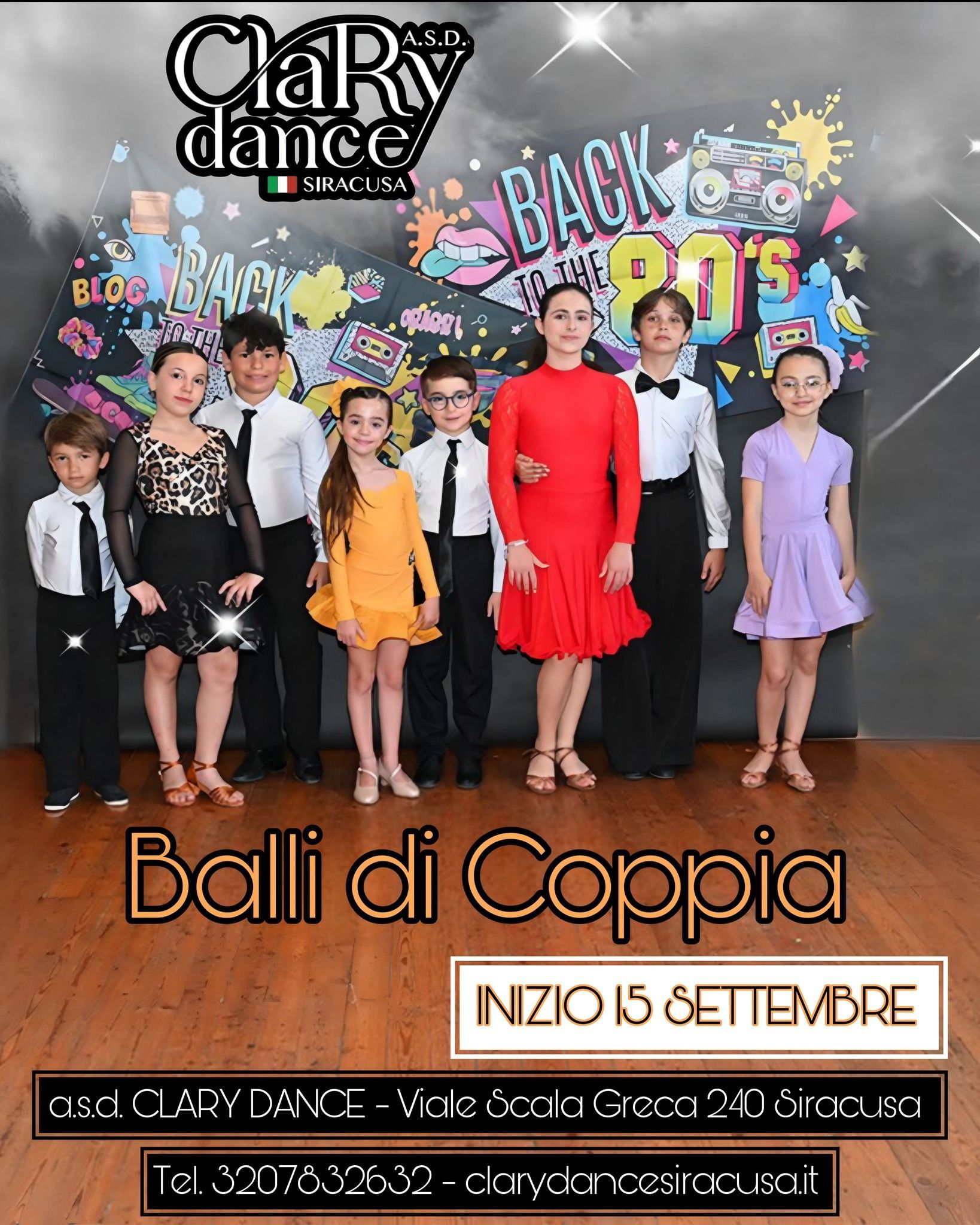 Bambini in tenuta da ballo, annuncio