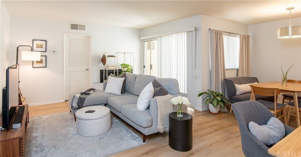 1339 N Columbus Ave-4