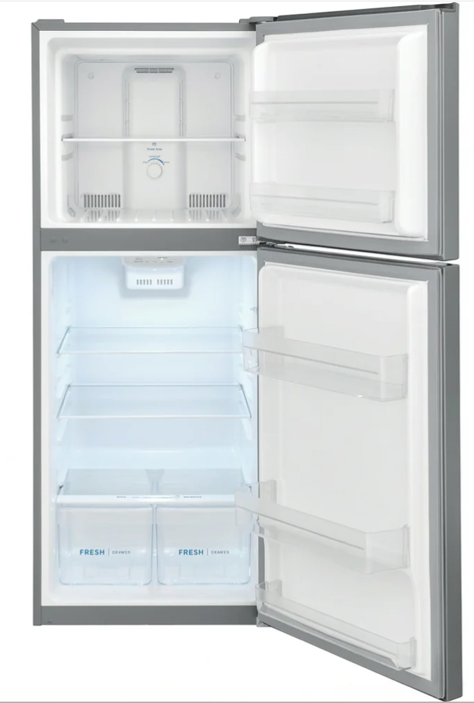 Un réfrigérateur à congélateur supérieur en acier inoxydable dont les dimensions sont indiquées comme suit : 59 7/8 po de hauteur, 28 3/4 po de profondeur et 23 3/4 po de largeur.