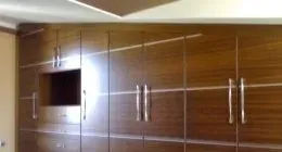 armadio in legno