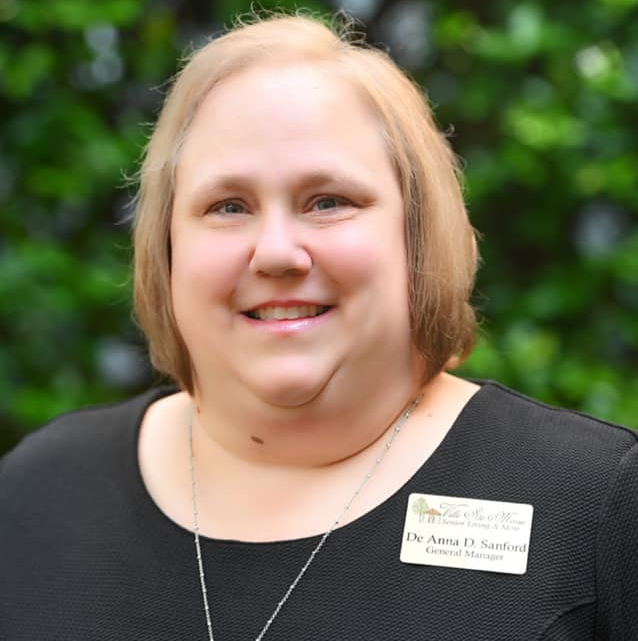 De Anna Sanford General Manager