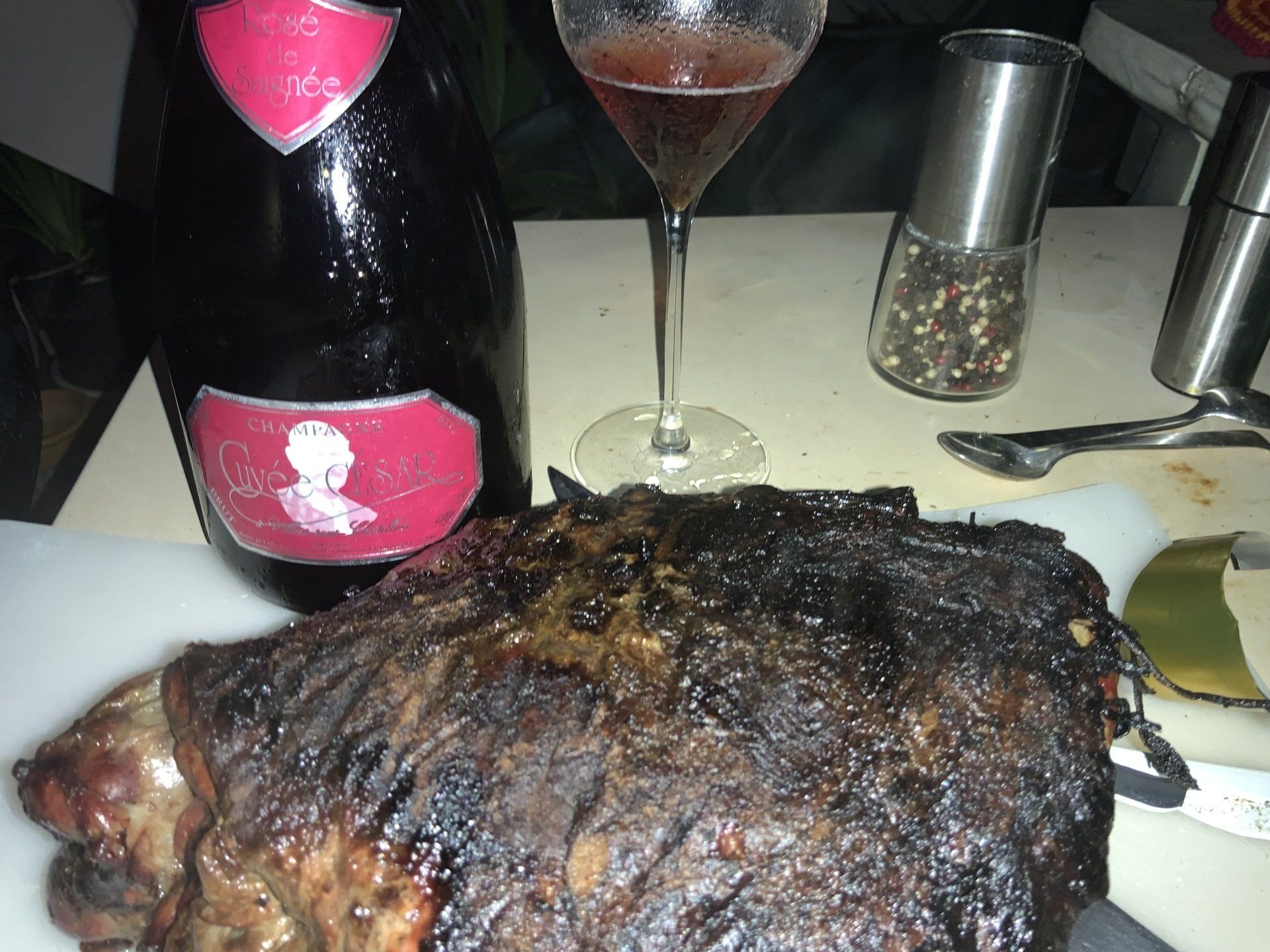 Champagne David Coutelas, Cuvée César Rosé, + gegrillter Wildschweinkeule Champagne David Coutelas, Cuvée César Rosé,