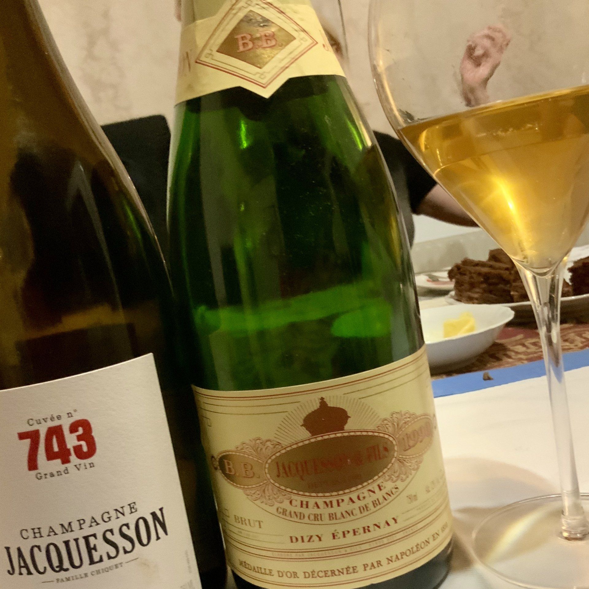 Champagne Jacquesson Cuvée N° 743 plus Blanc de Blancs Avize 1990 Champagne Jacquesson Cuvée N° 743 plus Blanc de Blancs Avize 1990