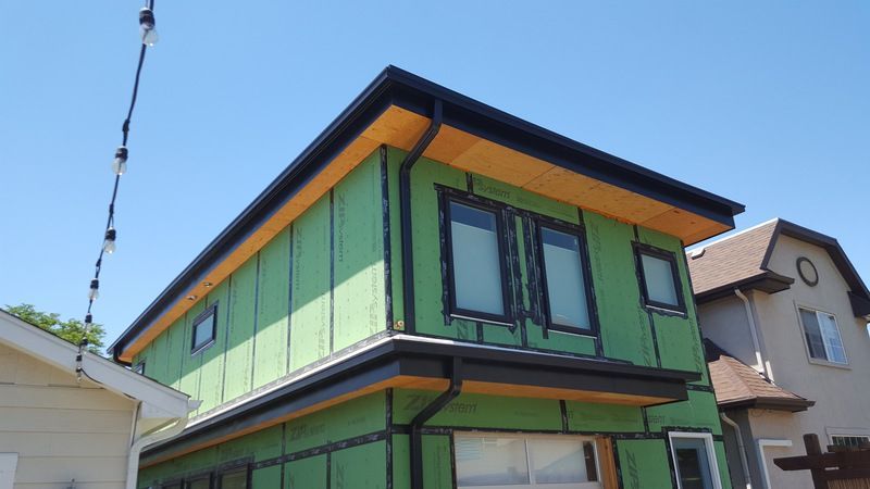 Large House With Home Gutter