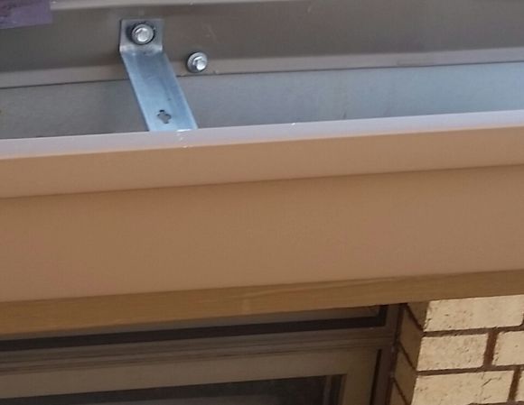 Rain Gutter Hanger
