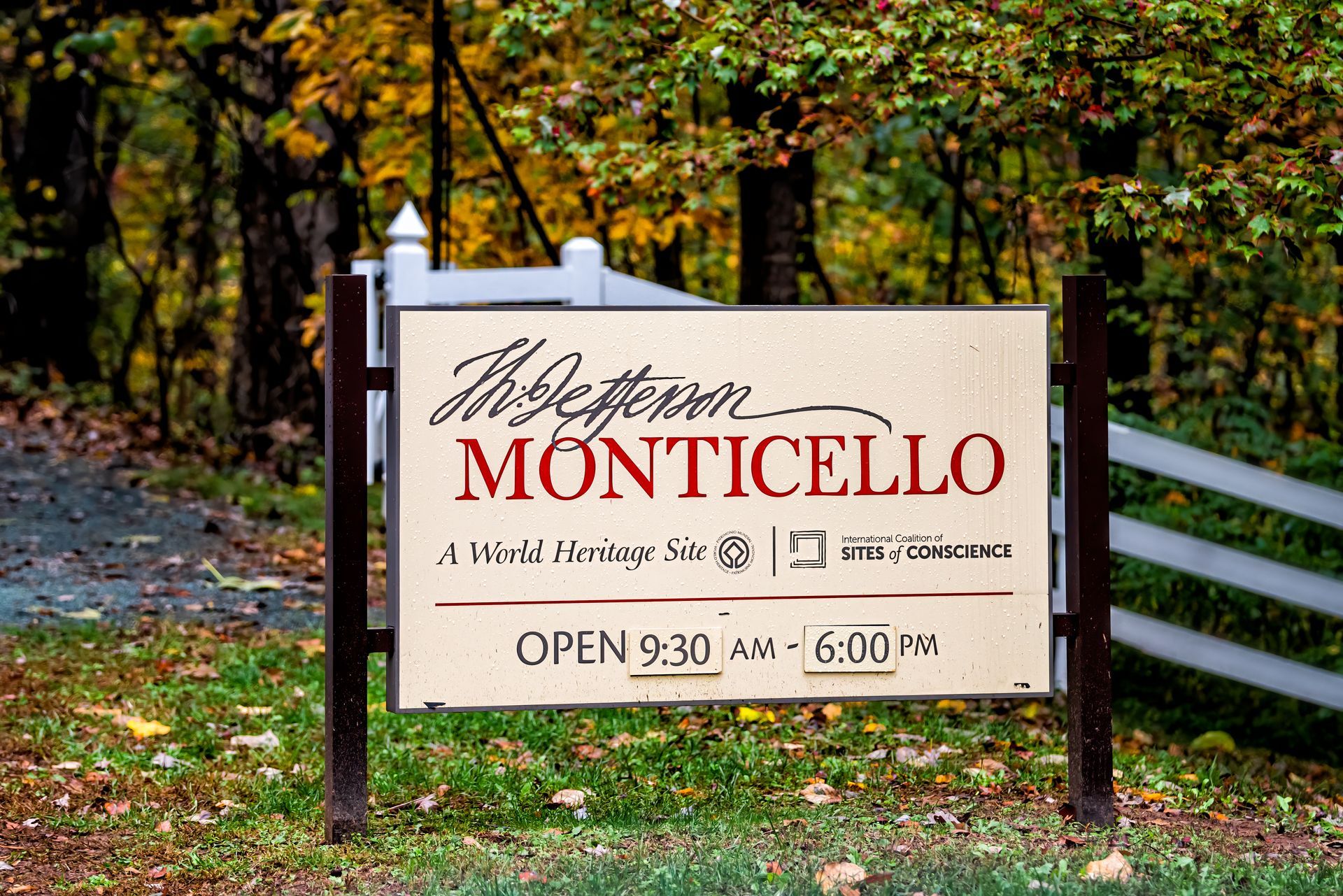 monticello-sign