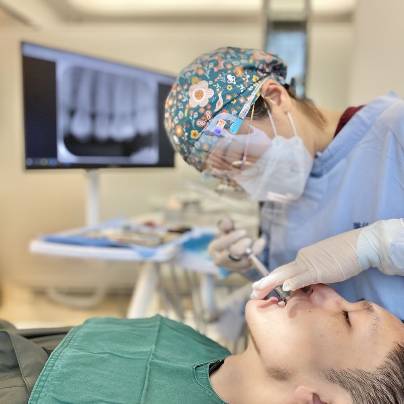 Dentist