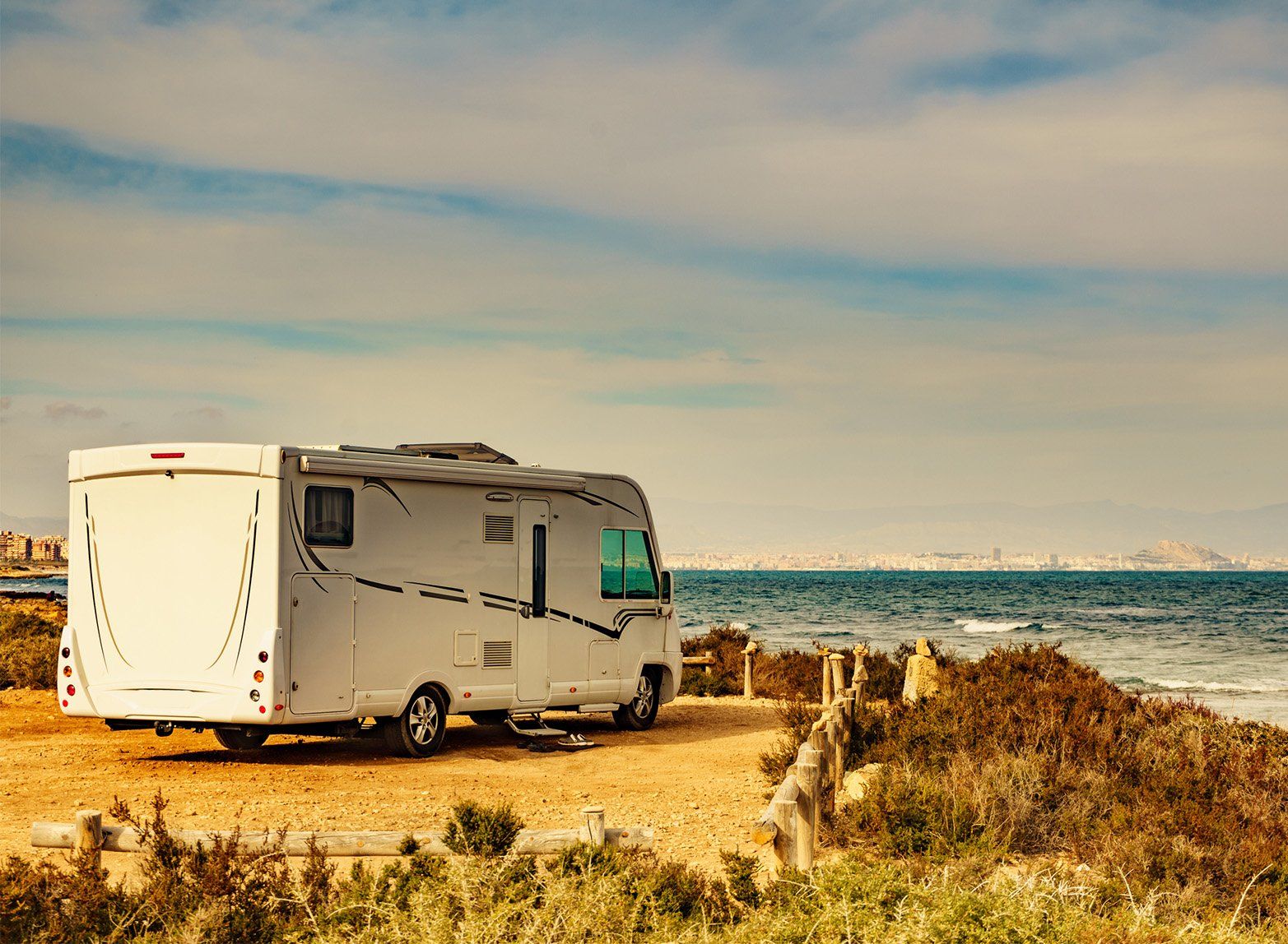 Camper Camping On Sea - Milton, NH - RV Service and R & L Van Builds Camper Camping On Sea - Milton, NH - RV Service and R & L Van Builds